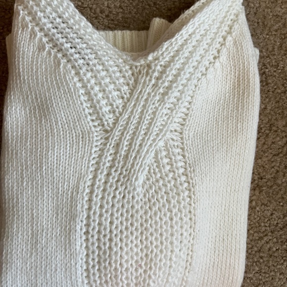 Sweater, worn one time, like new condition - Picture 1 of 5